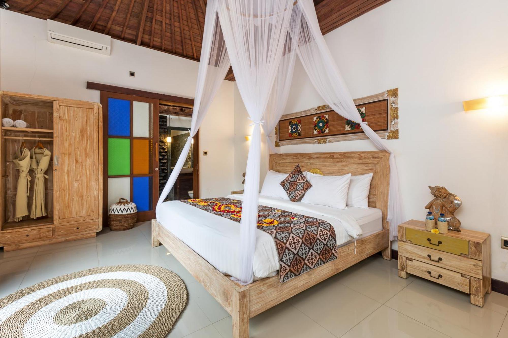 Ubud Raya Villa Екстер'єр фото