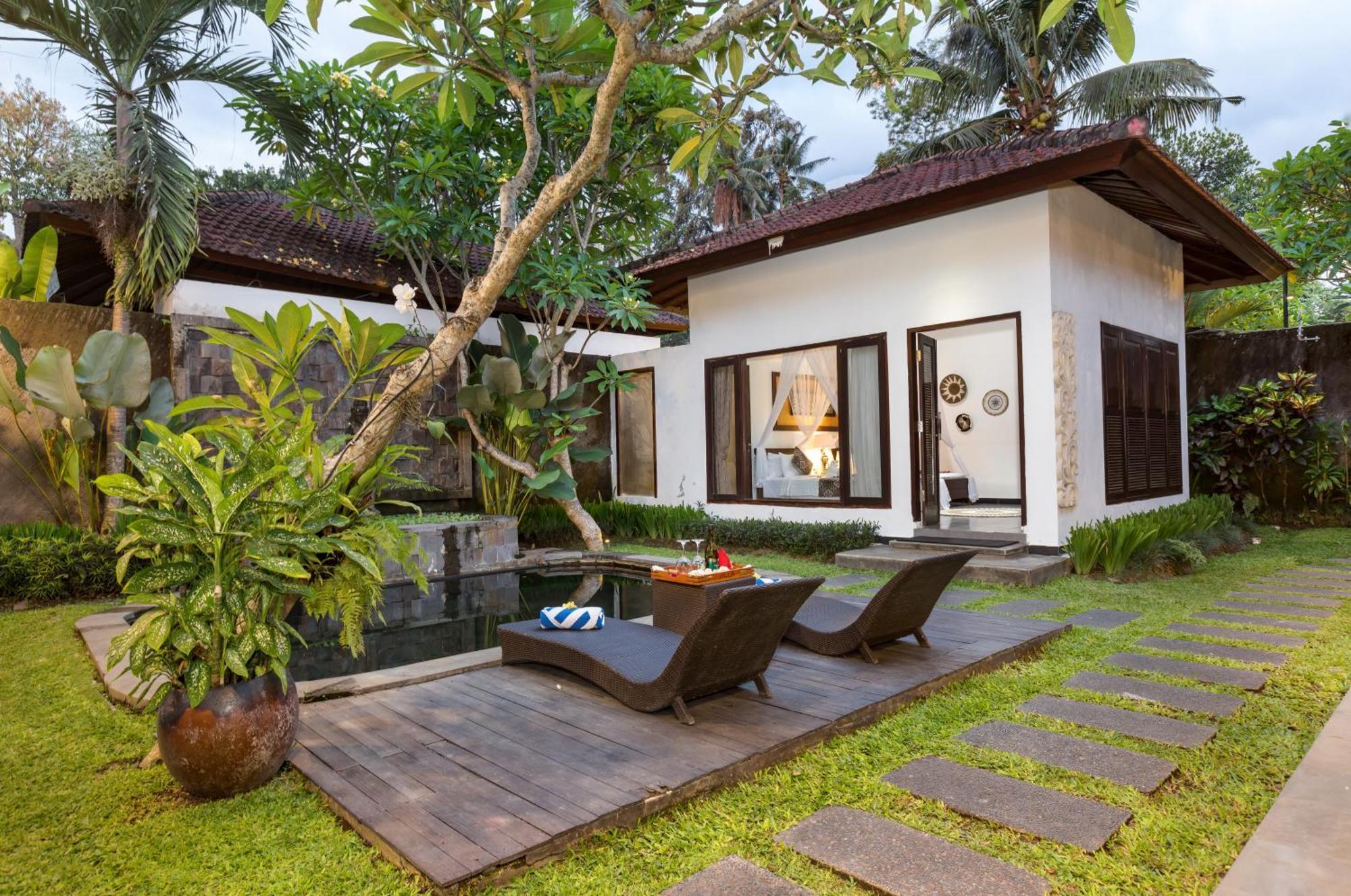 Ubud Raya Villa Екстер'єр фото