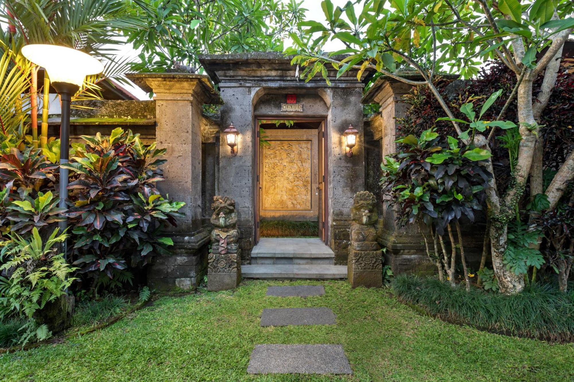 Ubud Raya Villa Екстер'єр фото