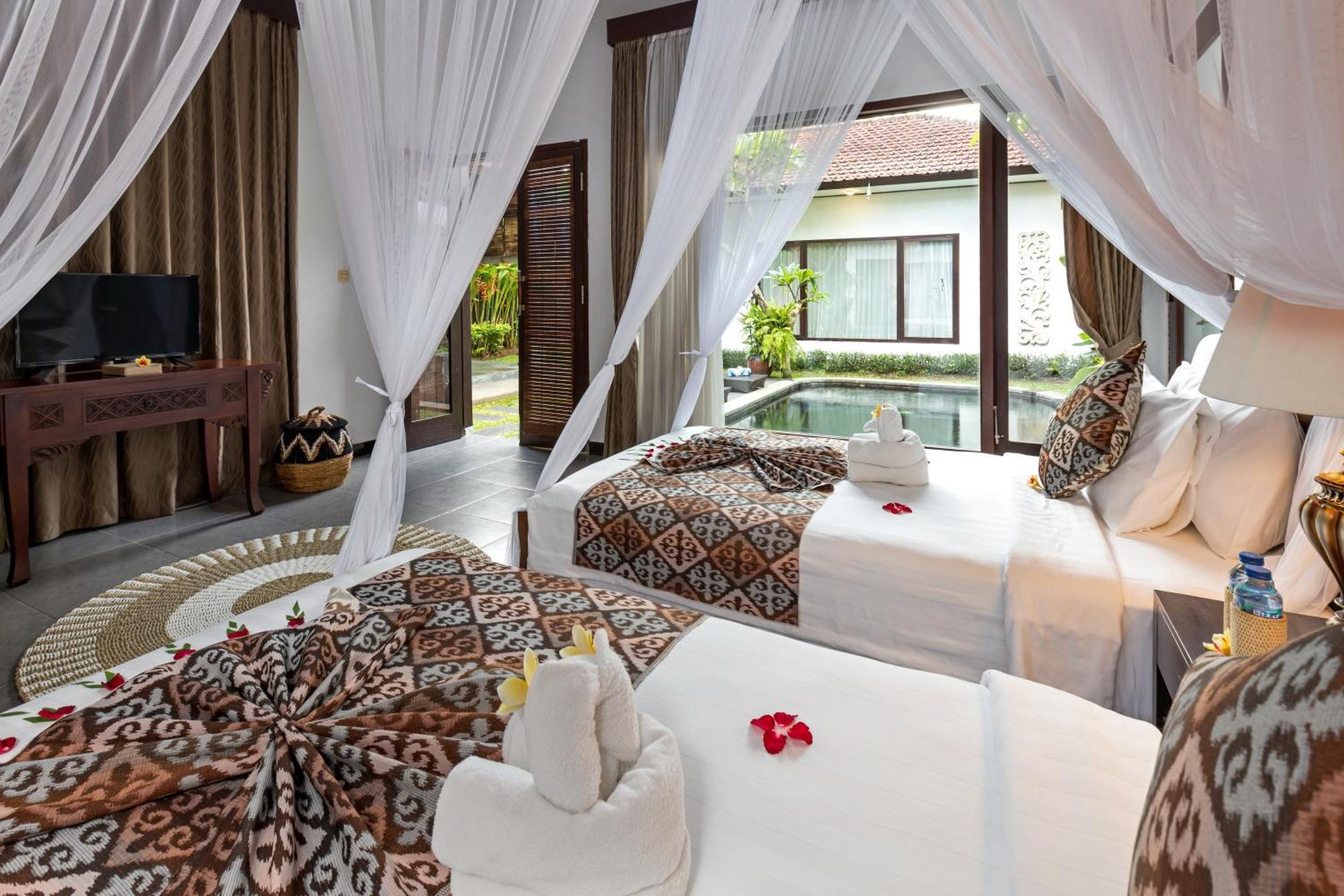 Ubud Raya Villa Екстер'єр фото