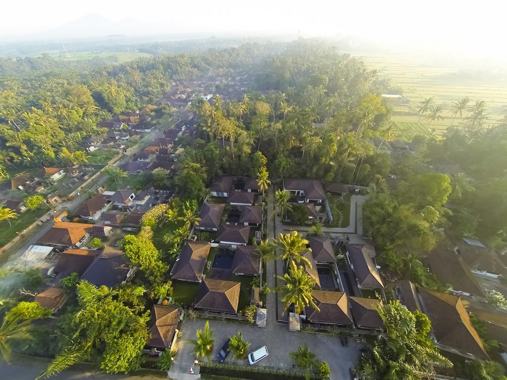 Ubud Raya Villa Екстер'єр фото